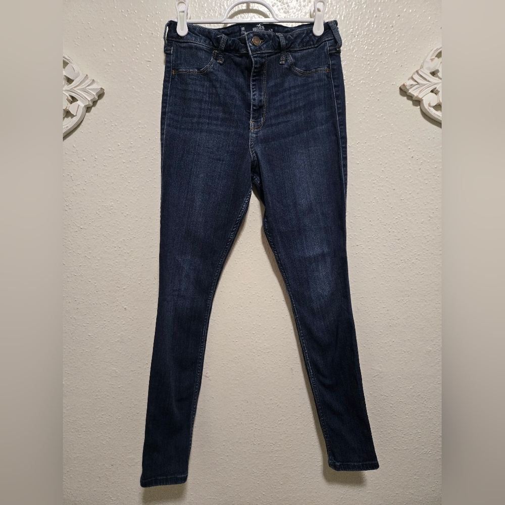 hollister Women's curvy high rise jeans leggins Size W30/L28